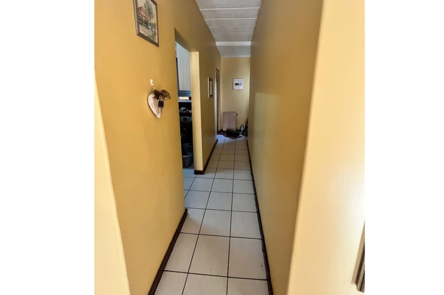 To Let 2 Bedroom Property for Rent in Buccleuch Gauteng