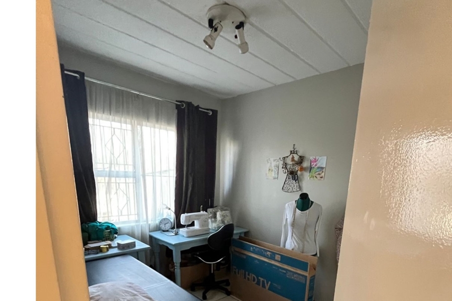 To Let 2 Bedroom Property for Rent in Buccleuch Gauteng