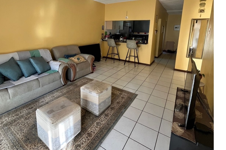 To Let 2 Bedroom Property for Rent in Buccleuch Gauteng