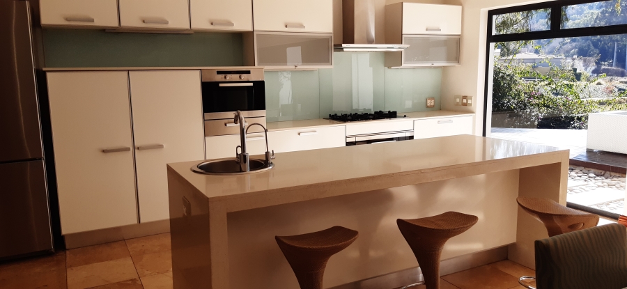 4 Bedroom Property for Sale in Waterkloof Gauteng