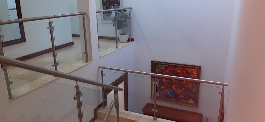 4 Bedroom Property for Sale in Waterkloof Gauteng