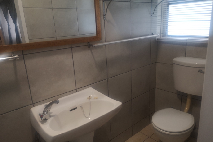 To Let 1 Bedroom Property for Rent in Highway Gardens Gauteng