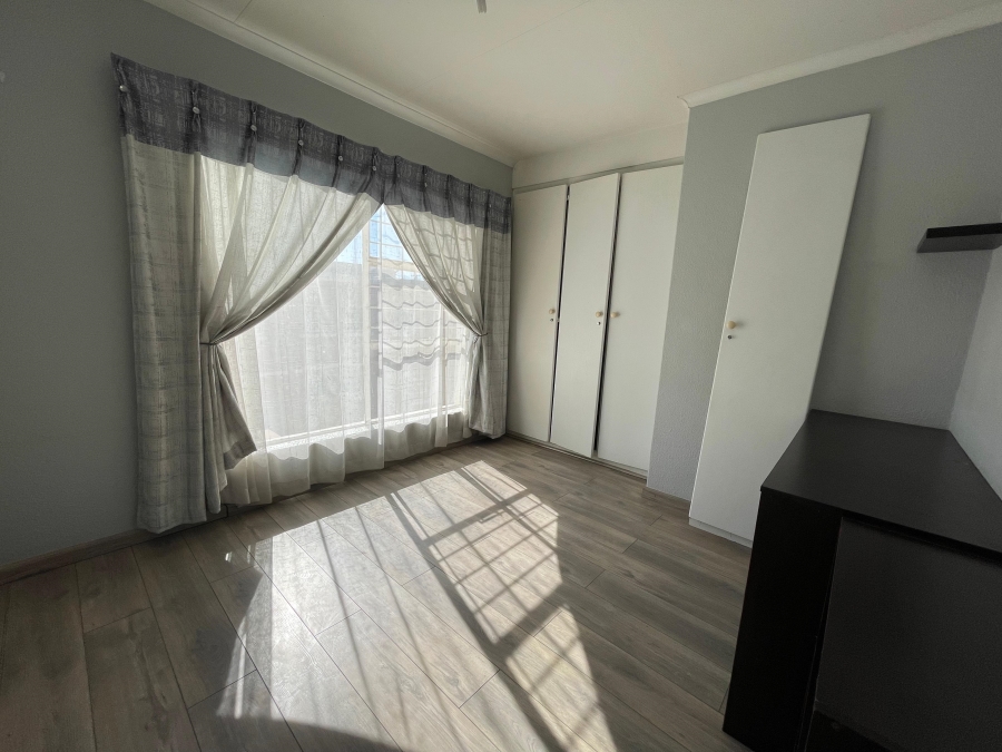 3 Bedroom Property for Sale in Radiokop Gauteng