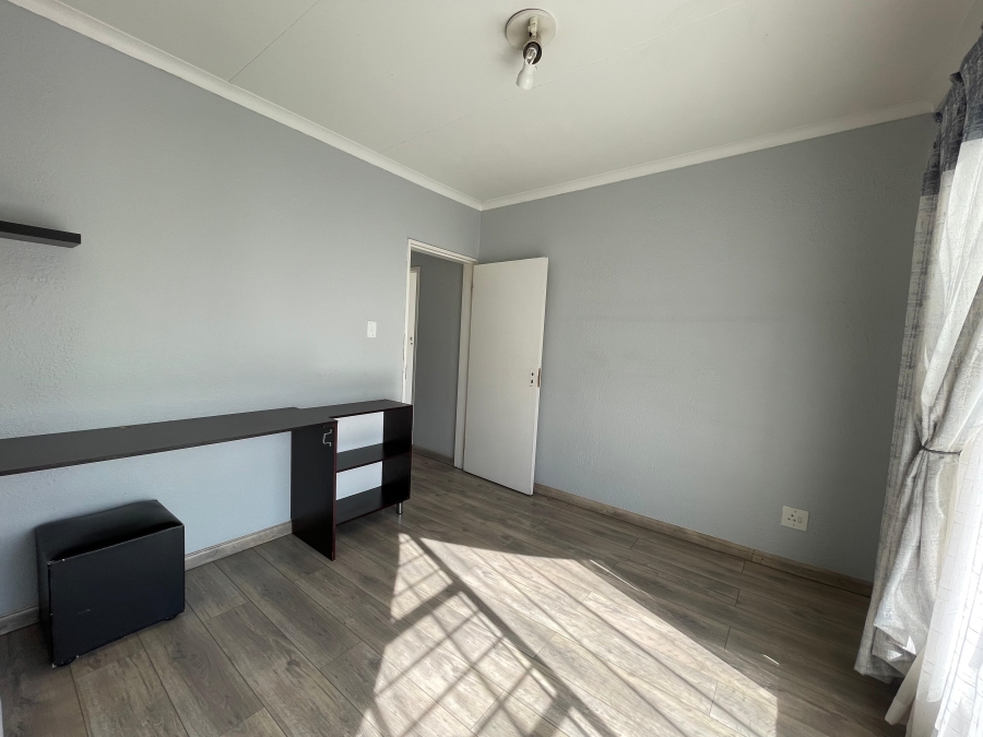 3 Bedroom Property for Sale in Radiokop Gauteng