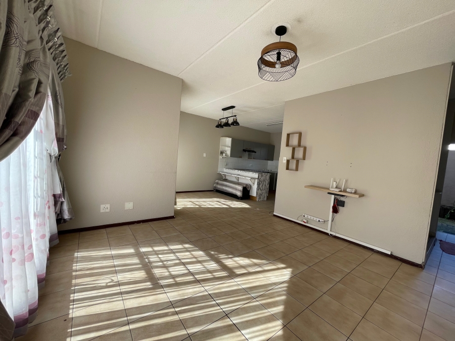 3 Bedroom Property for Sale in Radiokop Gauteng