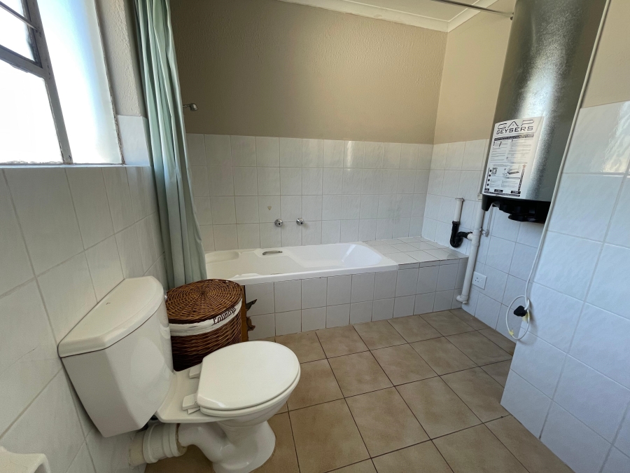 3 Bedroom Property for Sale in Radiokop Gauteng