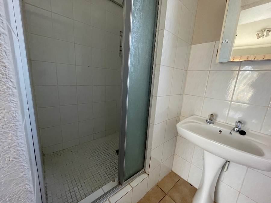 3 Bedroom Property for Sale in Radiokop Gauteng