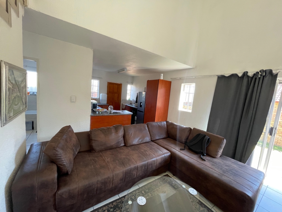 3 Bedroom Property for Sale in Wilgeheuwel Gauteng