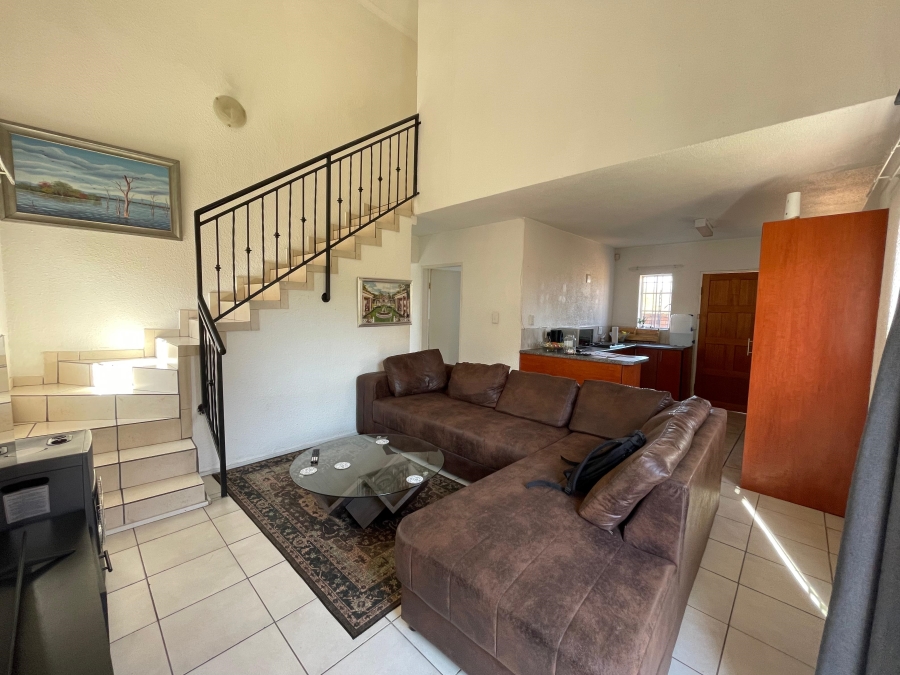 3 Bedroom Property for Sale in Wilgeheuwel Gauteng