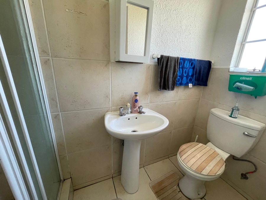 3 Bedroom Property for Sale in Wilgeheuwel Gauteng