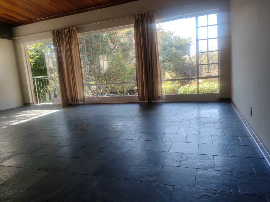 To Let 2 Bedroom Property for Rent in Val de Grace Gauteng