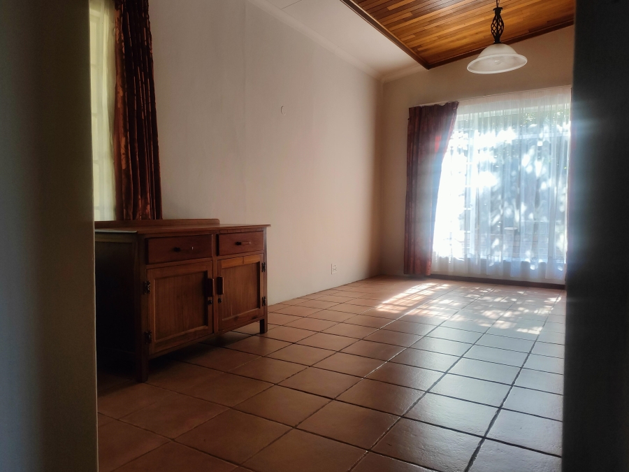 To Let 2 Bedroom Property for Rent in Val de Grace Gauteng