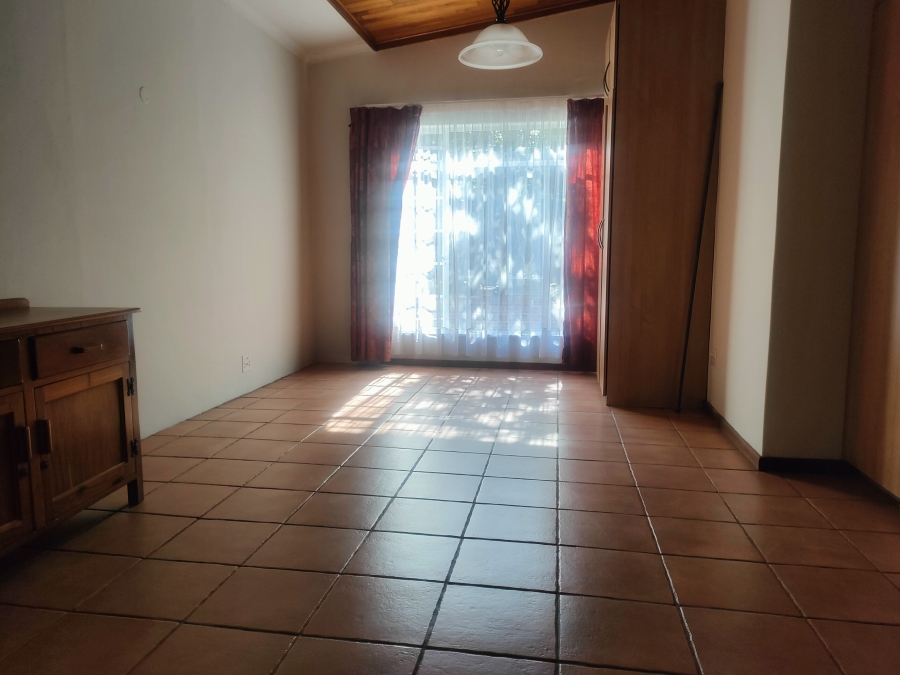 To Let 2 Bedroom Property for Rent in Val de Grace Gauteng