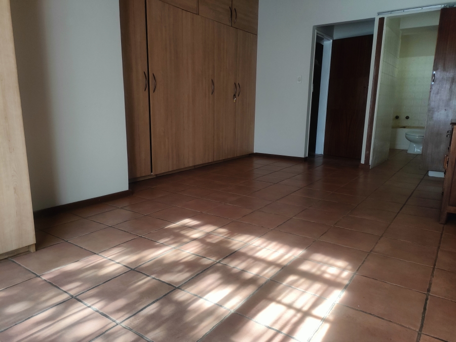 To Let 2 Bedroom Property for Rent in Val de Grace Gauteng