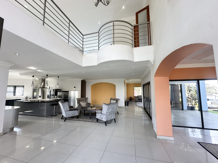 5 Bedroom Property for Sale in Thatchfield Estate Gauteng