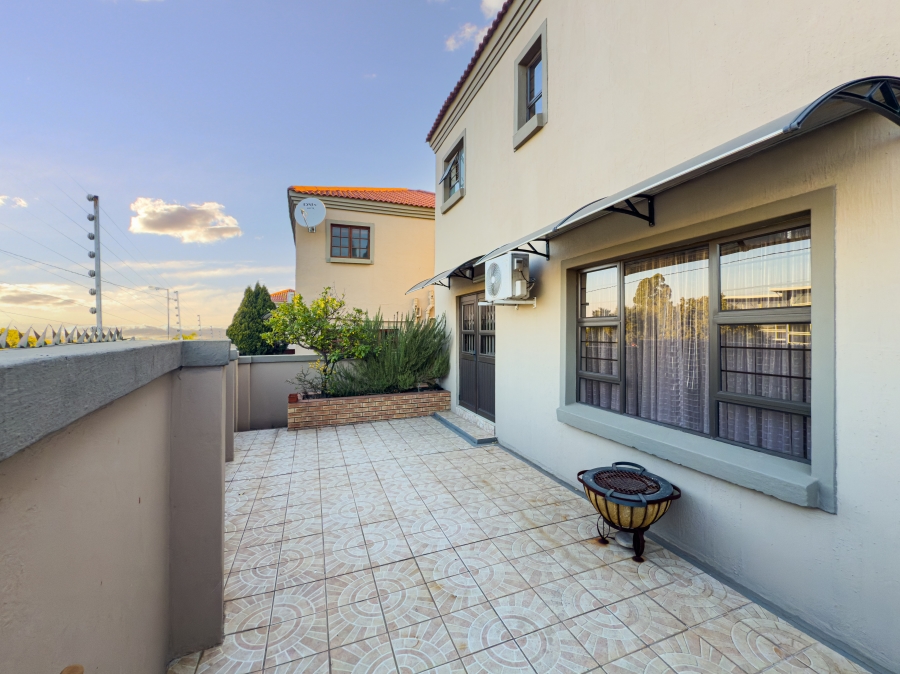 4 Bedroom Property for Sale in Fourways Gauteng