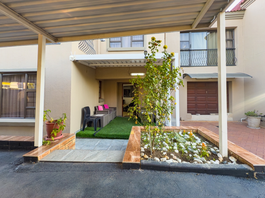 4 Bedroom Property for Sale in Fourways Gauteng