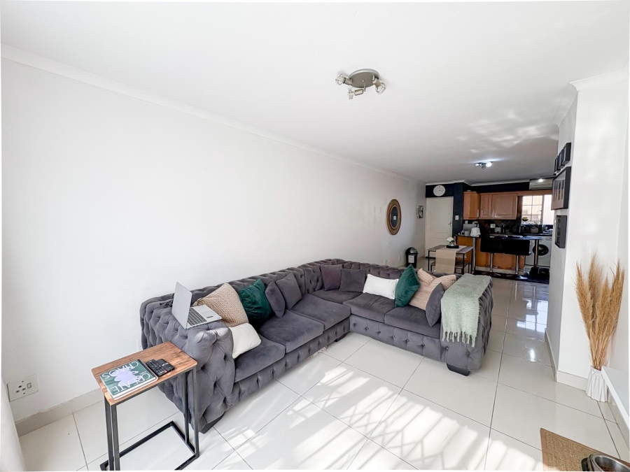 2 Bedroom Property for Sale in Halfway Gardens Gauteng
