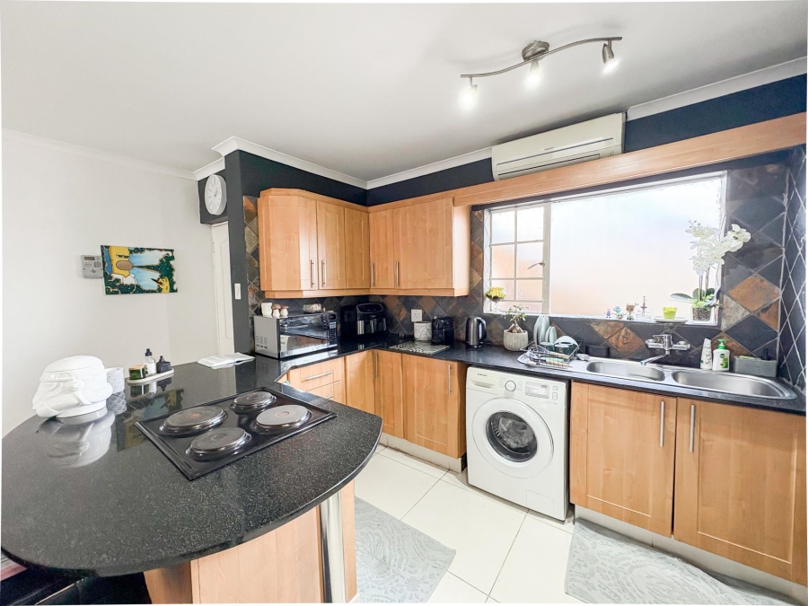 2 Bedroom Property for Sale in Halfway Gardens Gauteng