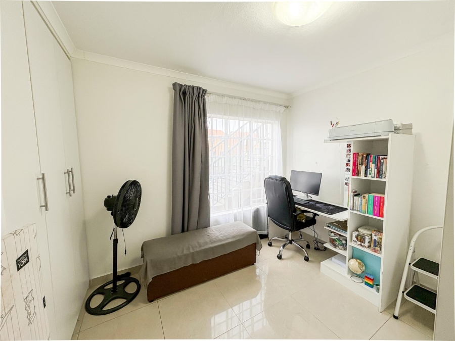 2 Bedroom Property for Sale in Halfway Gardens Gauteng