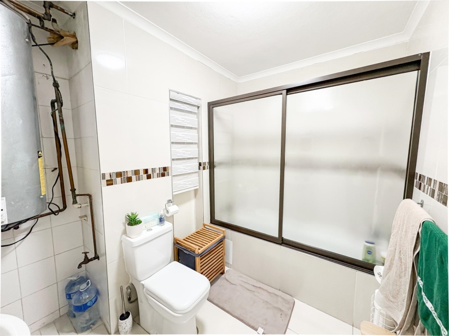 2 Bedroom Property for Sale in Halfway Gardens Gauteng