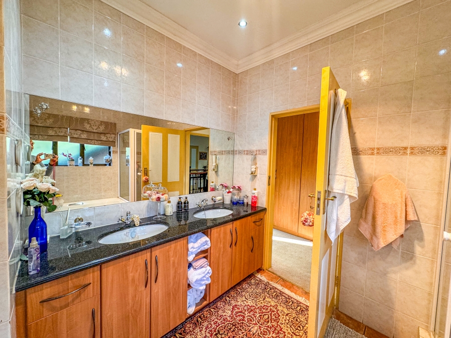 To Let 4 Bedroom Property for Rent in Ninapark Gauteng