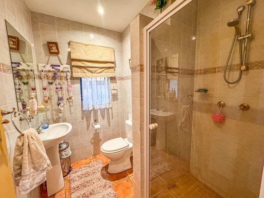 To Let 4 Bedroom Property for Rent in Ninapark Gauteng