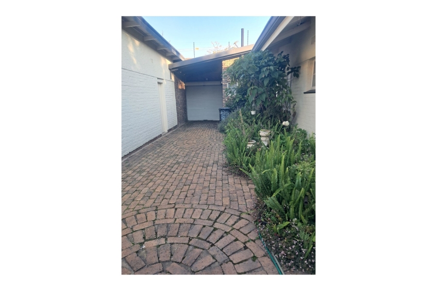 3 Bedroom Property for Sale in Wychwood Gauteng