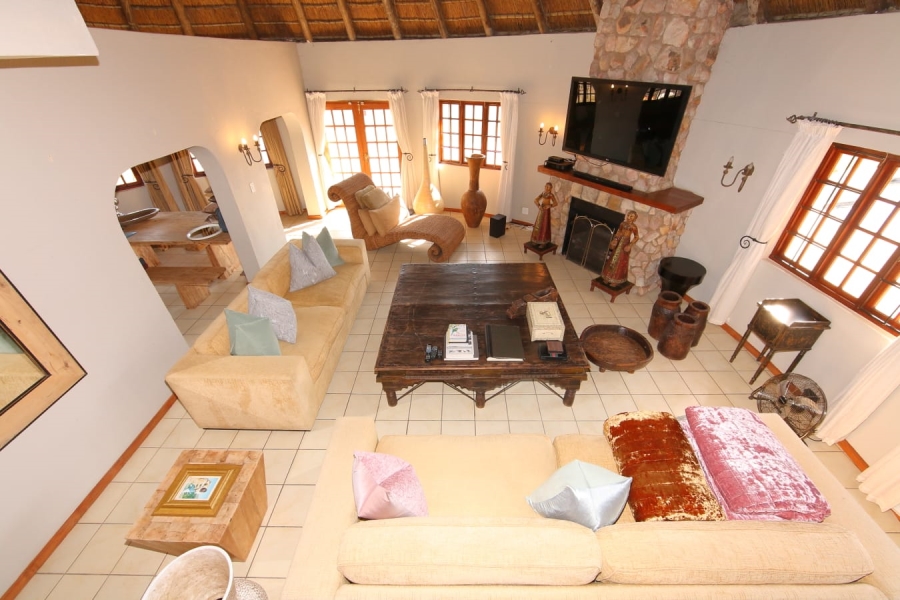 To Let 5 Bedroom Property for Rent in Chartwell Gauteng
