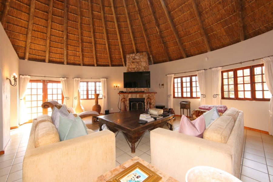To Let 5 Bedroom Property for Rent in Chartwell Gauteng
