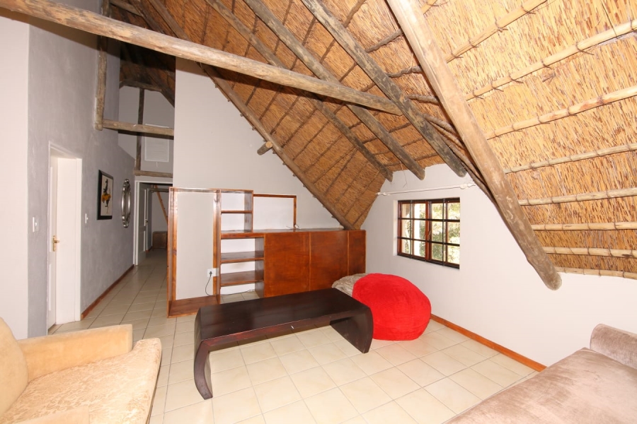 To Let 5 Bedroom Property for Rent in Chartwell Gauteng