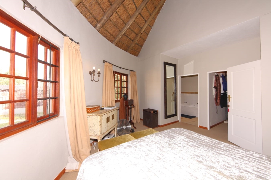 To Let 5 Bedroom Property for Rent in Chartwell Gauteng