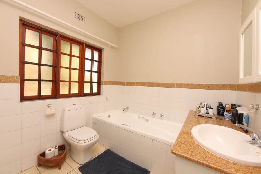 To Let 5 Bedroom Property for Rent in Chartwell Gauteng
