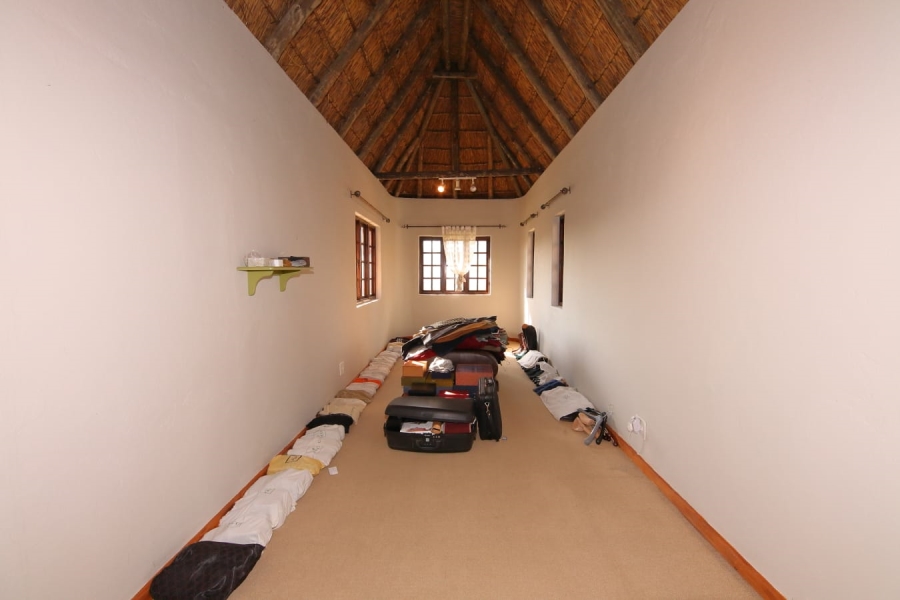 To Let 5 Bedroom Property for Rent in Chartwell Gauteng
