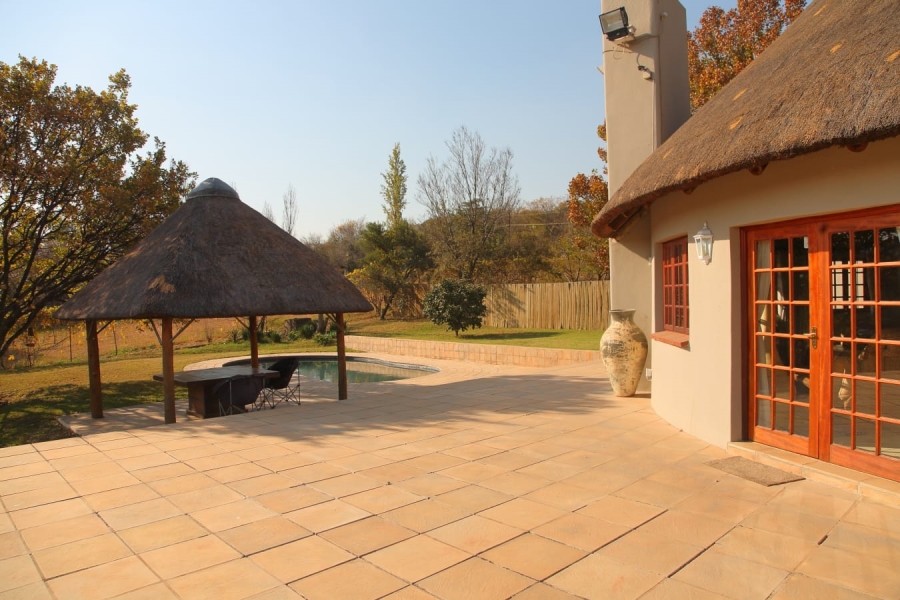 To Let 5 Bedroom Property for Rent in Chartwell Gauteng