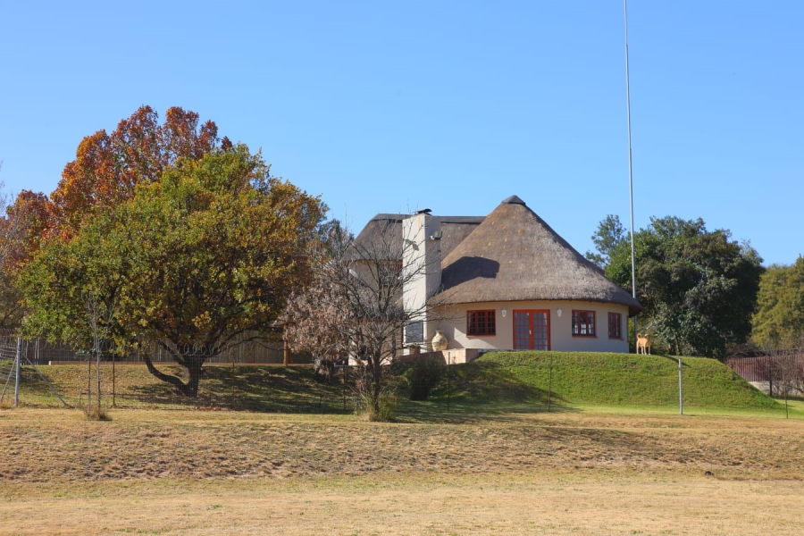 To Let 5 Bedroom Property for Rent in Chartwell Gauteng
