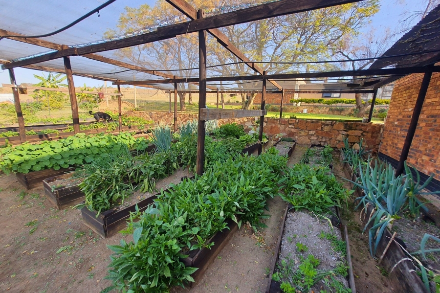 7 Bedroom Property for Sale in Rayton Gauteng