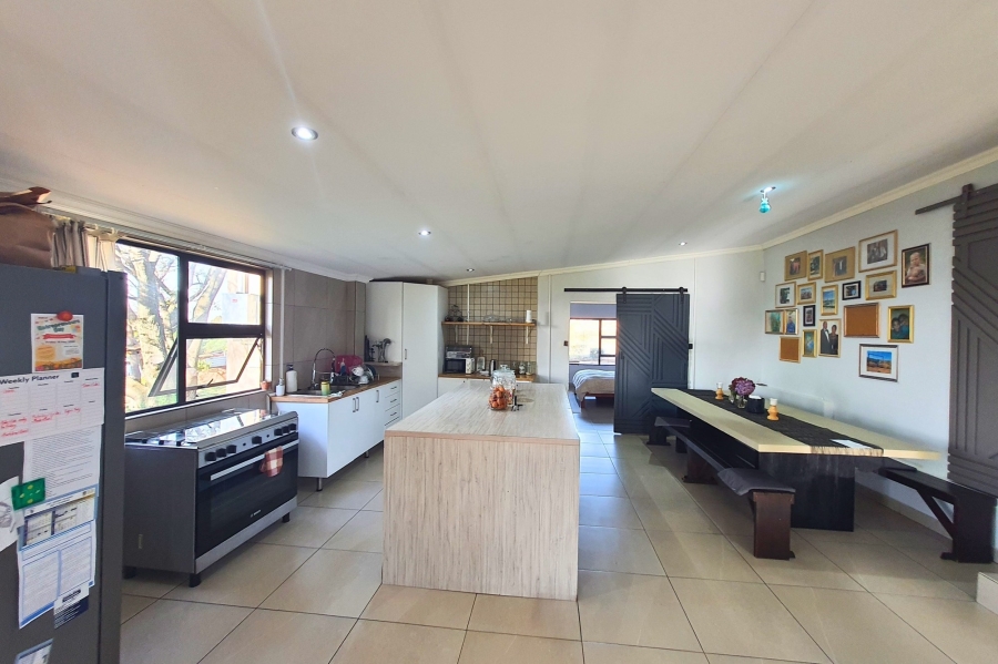 7 Bedroom Property for Sale in Rayton Gauteng