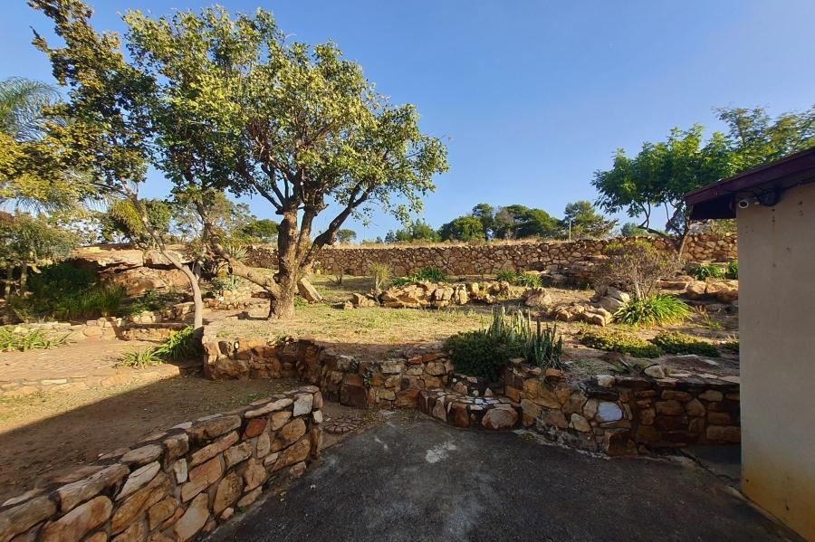7 Bedroom Property for Sale in Rayton Gauteng