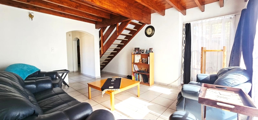 3 Bedroom Property for Sale in Eldoraigne Gauteng