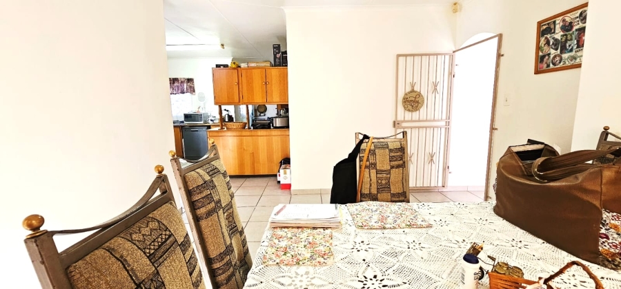 3 Bedroom Property for Sale in Eldoraigne Gauteng