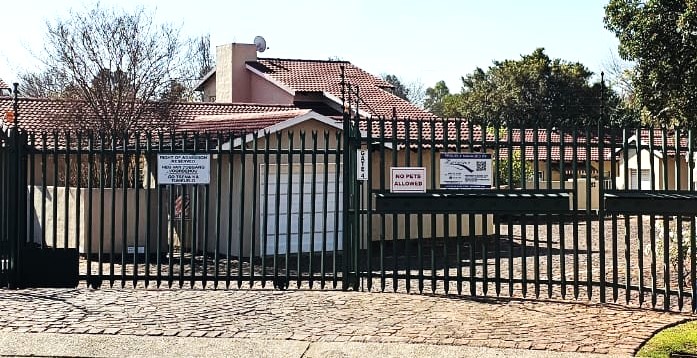 3 Bedroom Property for Sale in Eldoraigne Gauteng