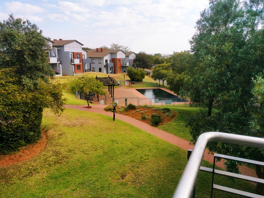 To Let 1 Bedroom Property for Rent in Jackal Creek Golf Estate Gauteng