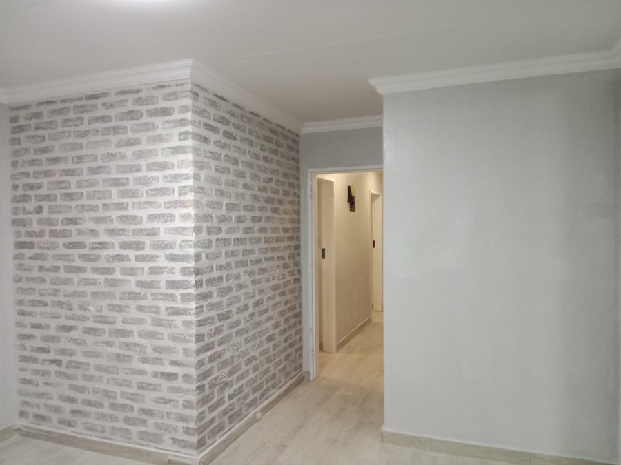 3 Bedroom Property for Sale in Noordheuwel Gauteng