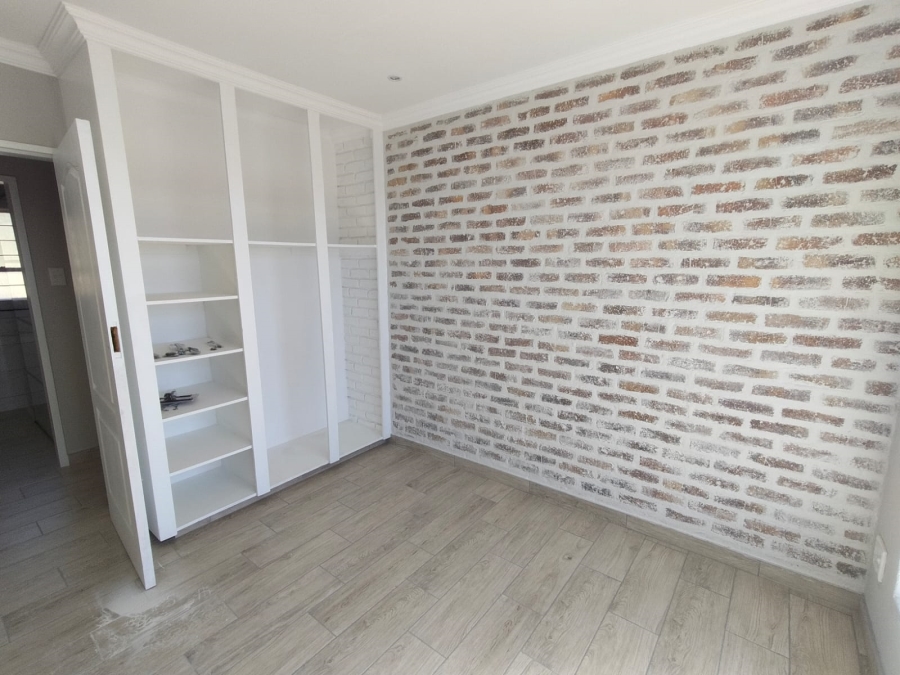 3 Bedroom Property for Sale in Noordheuwel Gauteng