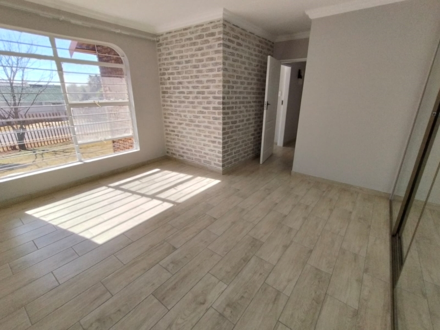 To Let 3 Bedroom Property for Rent in Noordheuwel Gauteng