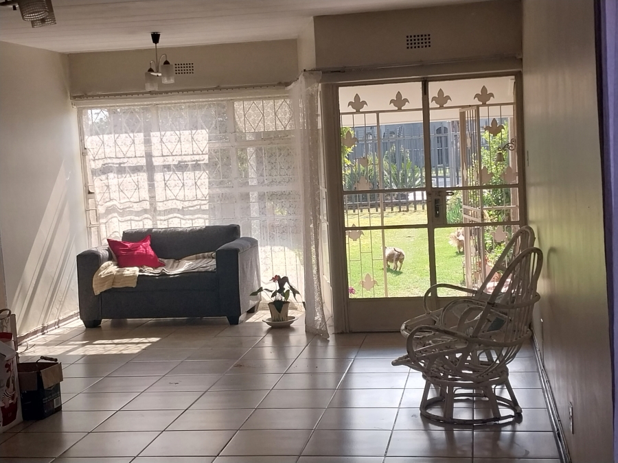 To Let 2 Bedroom Property for Rent in Witfield Gauteng