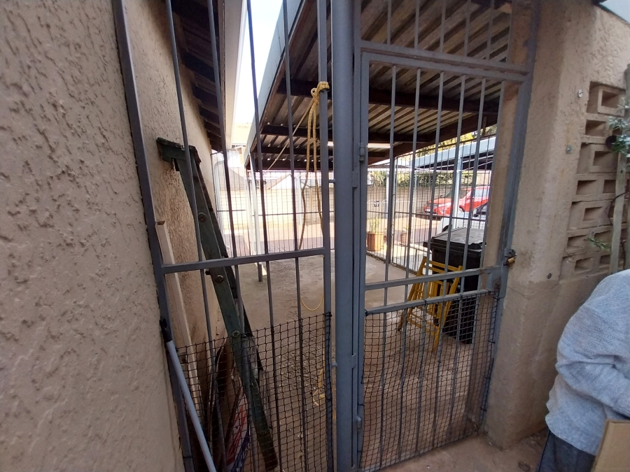 To Let 2 Bedroom Property for Rent in Witfield Gauteng