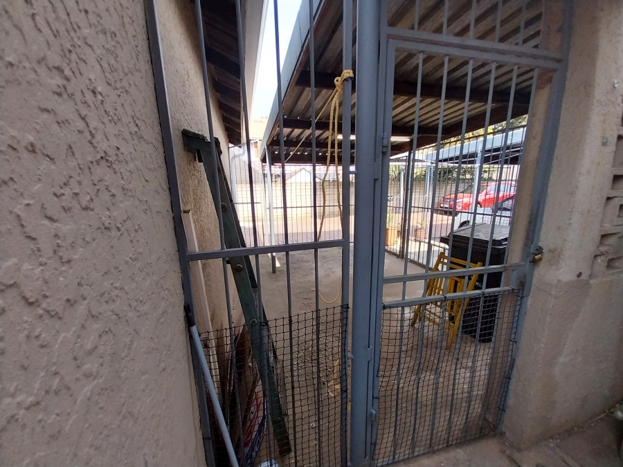 To Let 2 Bedroom Property for Rent in Witfield Gauteng
