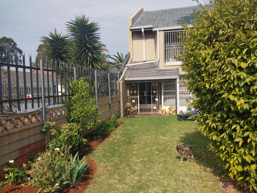To Let 2 Bedroom Property for Rent in Witfield Gauteng